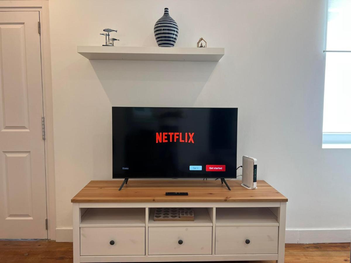 Appartement Peaceful 1Br With Shared Terrace At The Nook à Gibraltar Extérieur photo